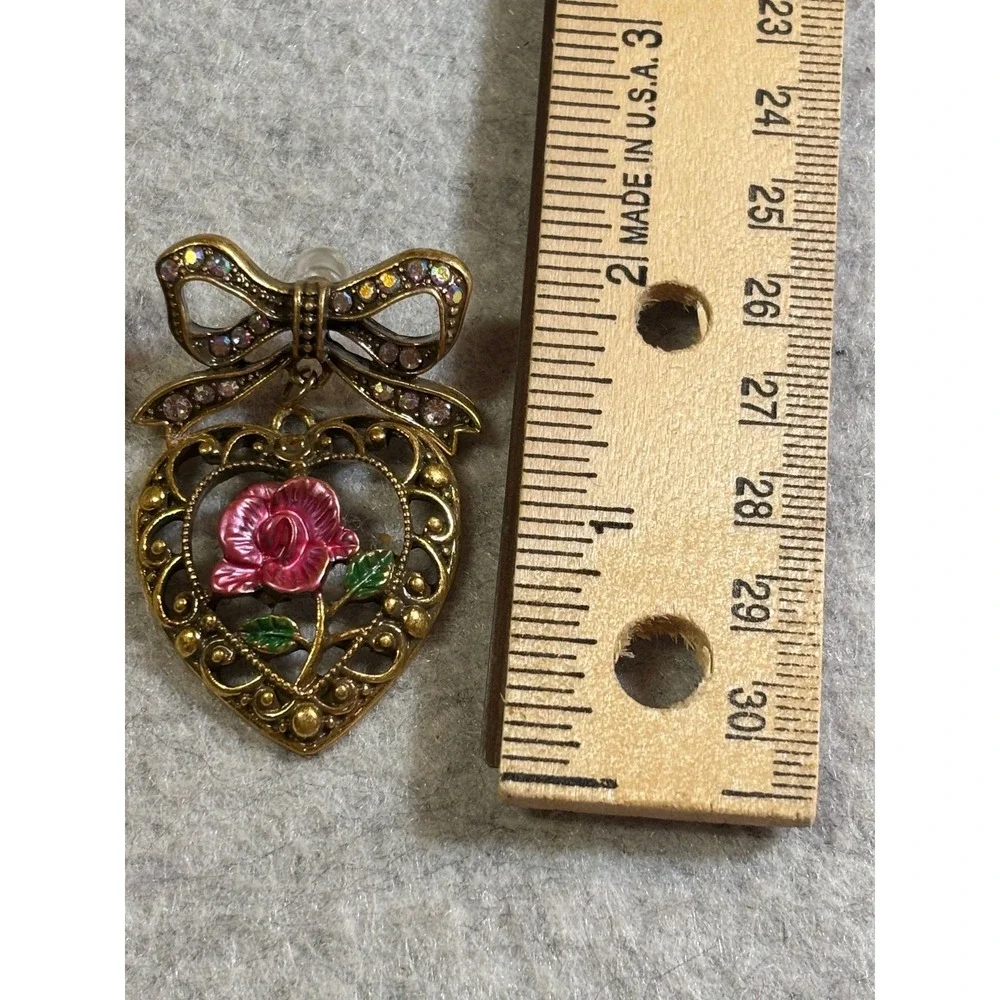 #4. Vintage-style Ornate Heart Earrings